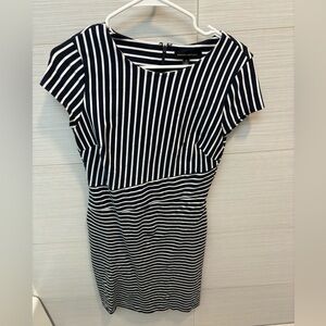 Banana republic navy and white striped sheath dress size 6